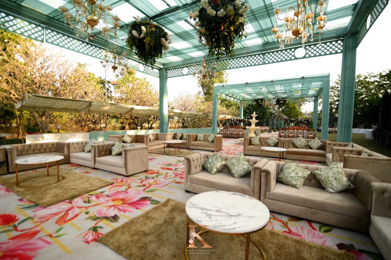 Elegant Outdoor Wedding Lounge Seating and Reception Setup