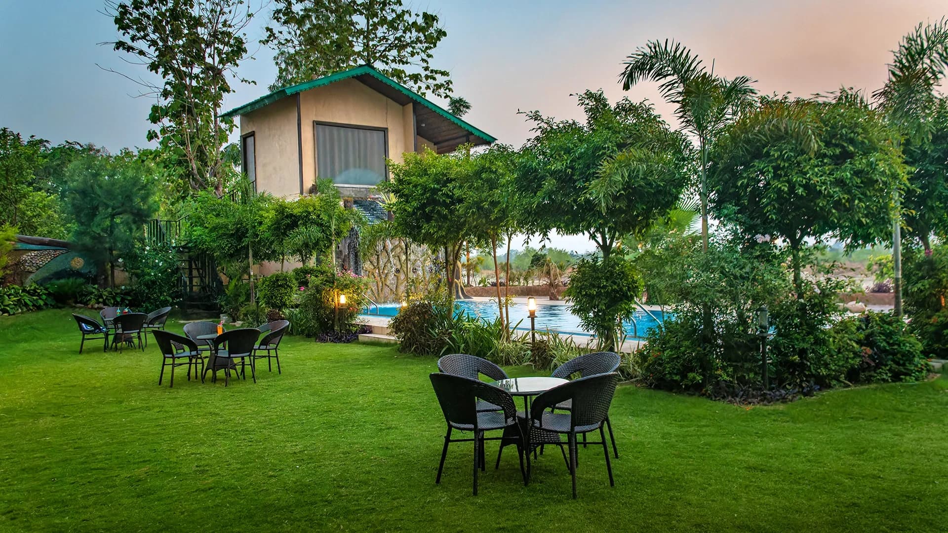 Corbett Mystic Inn - A Luxury Villa