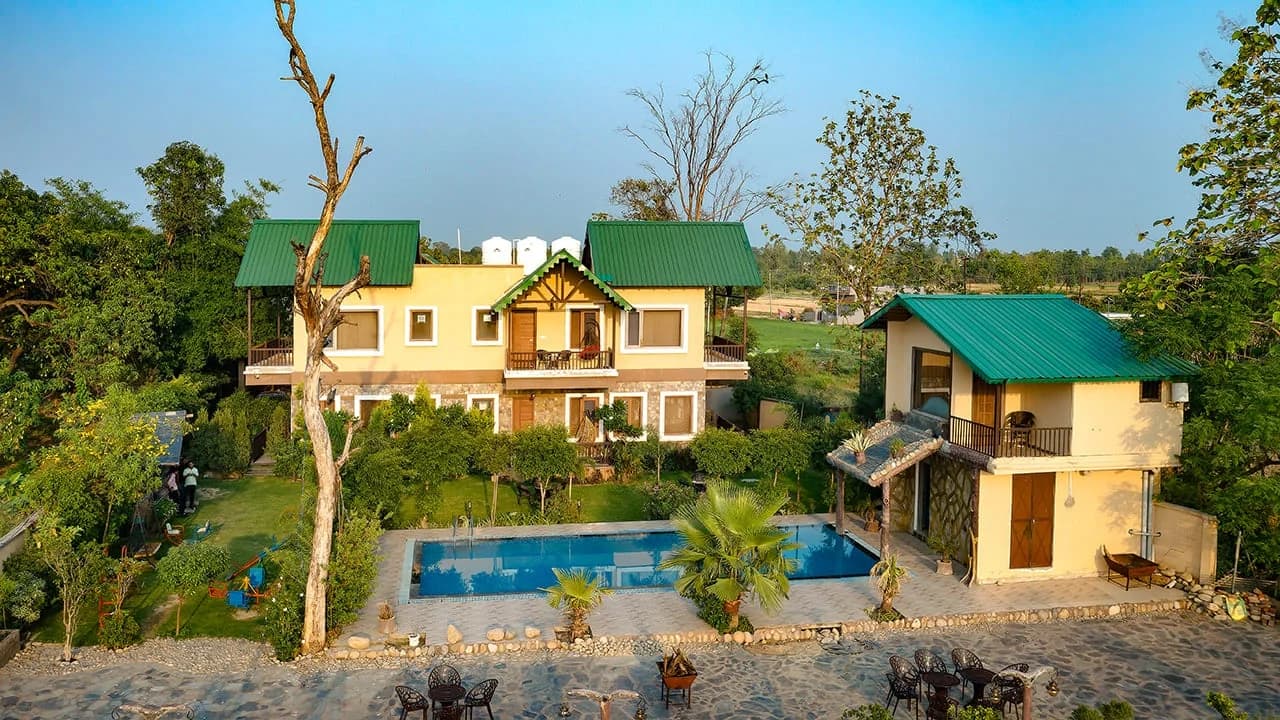 Mystic Inn outdoor area