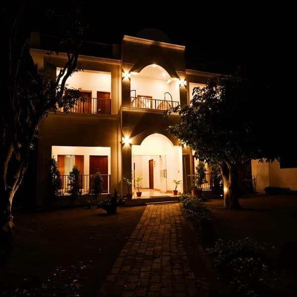 night tie of the property